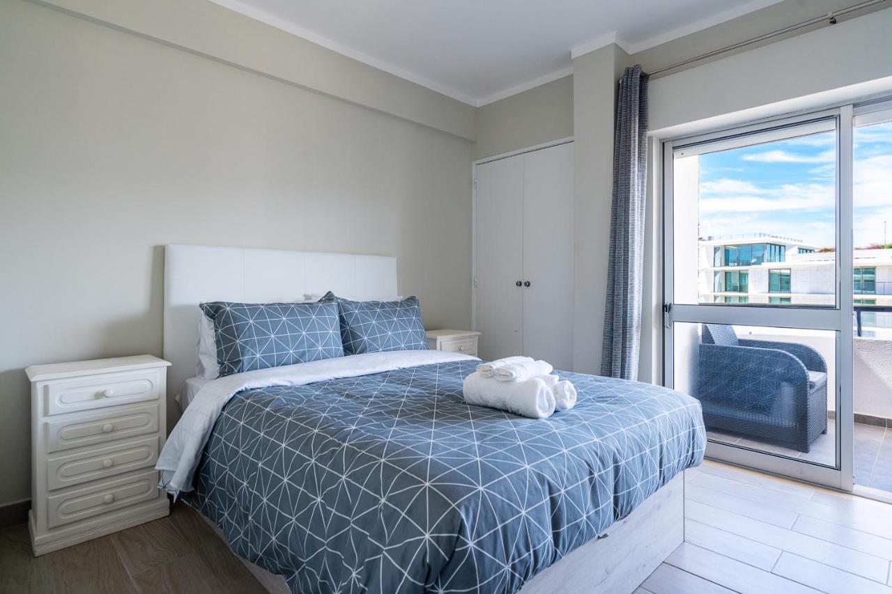 Beachfront Apartment In Armacao อาร์มาซอง เด เปรา ภายนอก รูปภาพ