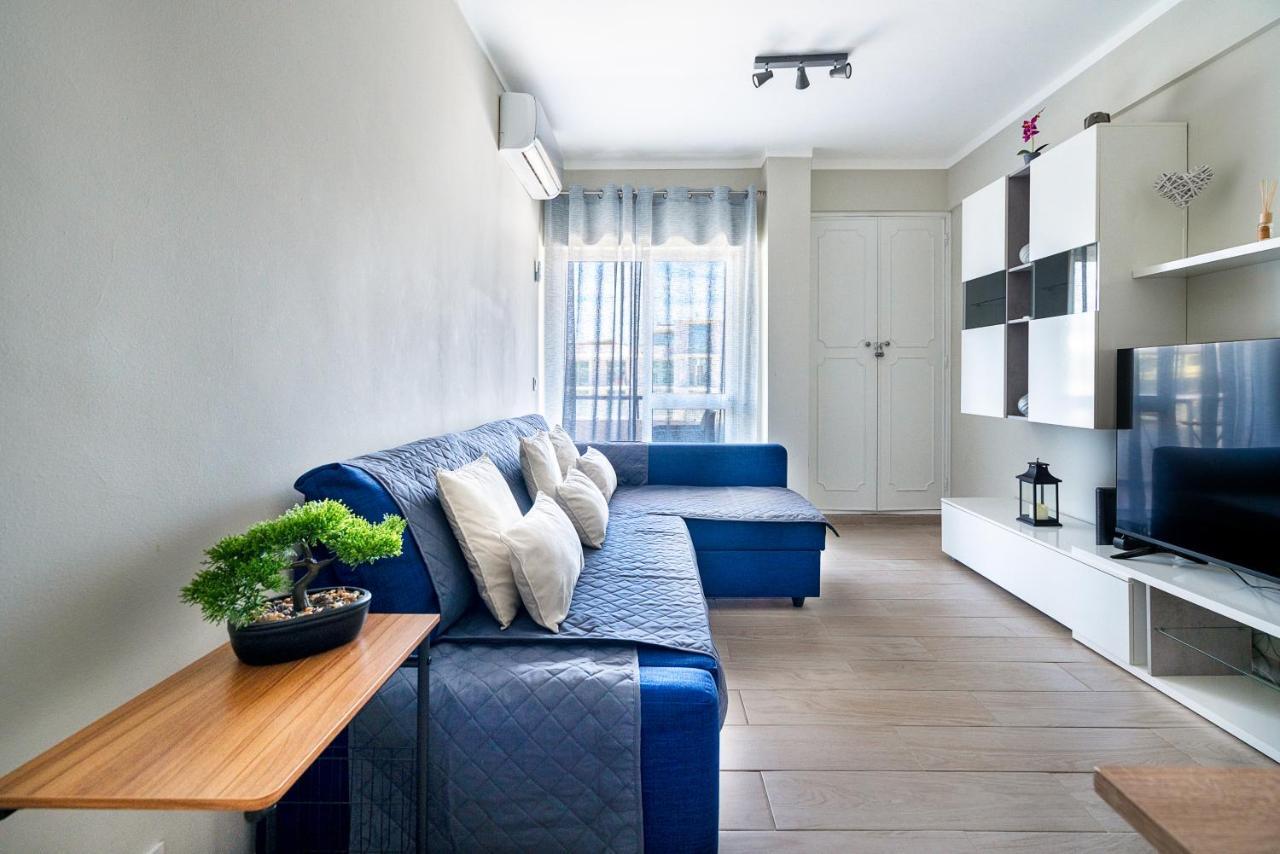 Beachfront Apartment In Armacao อาร์มาซอง เด เปรา ภายนอก รูปภาพ